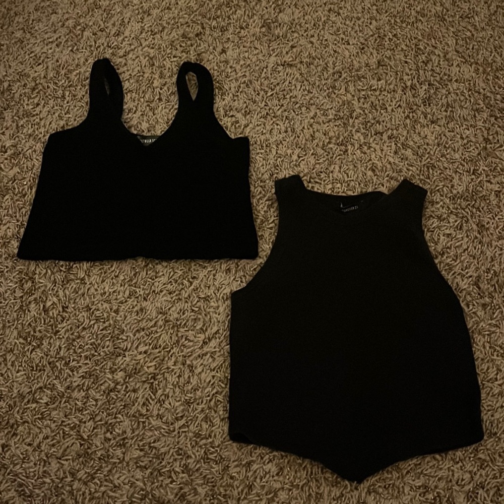 BUNDLE Forever 21 black tank & Streetwear Society black tank